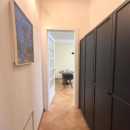 Apartment Corto *